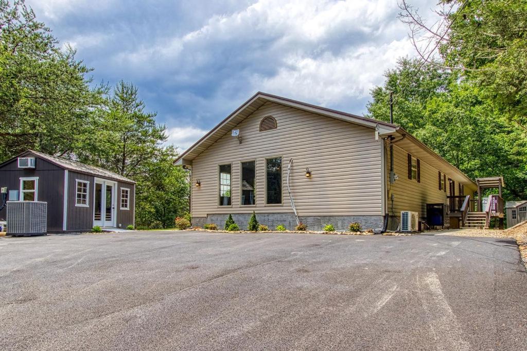 Tranquility Hollow, Indoor Pool, Game Room, 1089 Free Tickets Each Paid Day, Dollywood And More! Sevierville Exterior foto