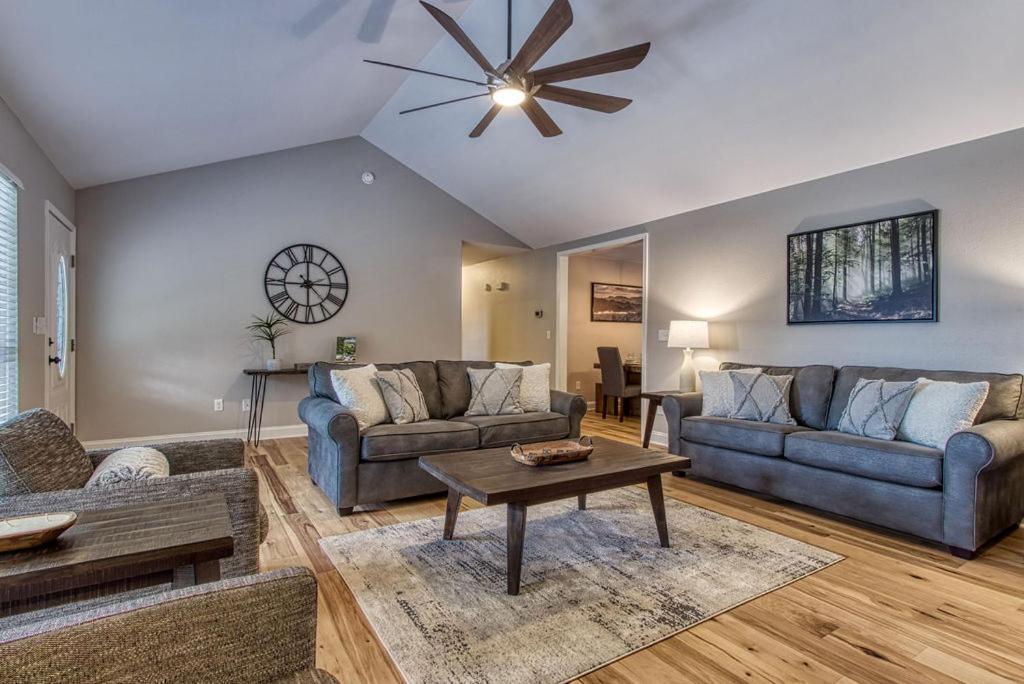 Tranquility Hollow, Indoor Pool, Game Room, 1089 Free Tickets Each Paid Day, Dollywood And More! Sevierville Exterior foto